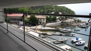 Luxury five star apartment in old marina