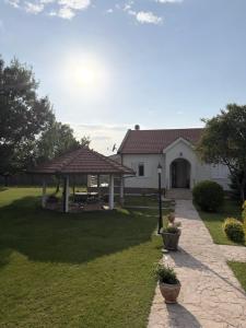 Montenegro House & Garden