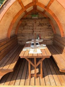 Hill View Glamping Hut