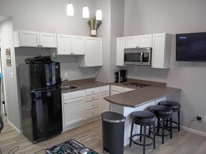 H Lake Front!, Remolded, Boat Slip, Patio Views, Pool, Perfect Location!