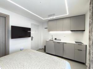 Noel Apartments