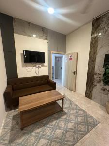 rose garden hostel روز جاردن نزل