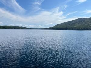 Mountain & Lake Retreat 5 bed Condo