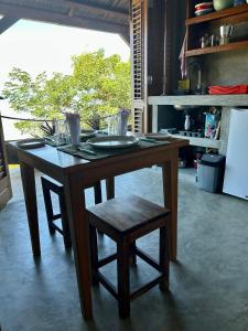 CareFree on Komba - Beachfront Flat -Easy Airport Pickup - 30m to beach