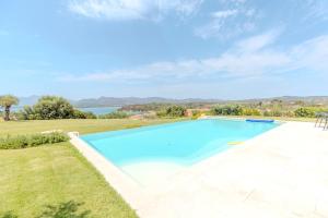 Villa Brandinchi piscina condivisa