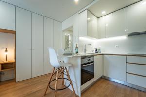 Oporto Firmeza Premium Studio & Design