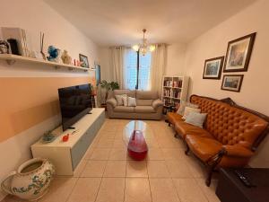 Cozy Apartment with Terrace - Casa Angela