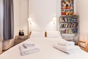 South Kensington Apartment x4, London