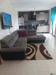 Puerto banus beach Apt Famillies and married couples