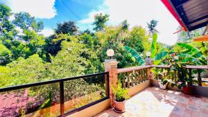 Transient villa with cozy garden, billiard & bar