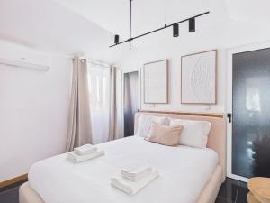 New 2BR, 2 En-Suites w AC – Príncipe Real | By Airnest