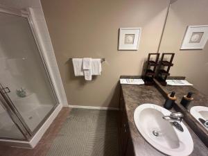 Pinnacle Pointe Resort By YLW Vacation Rentals