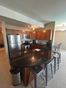 Pinnacle Pointe Resort By YLW Vacation Rentals