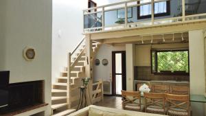 Villa Petal & Stone