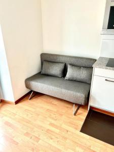 2 Room Center Zurich Flats with Balcony - HildaB