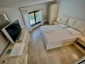 Villa Petal & Stone