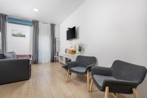 Delta Room 2