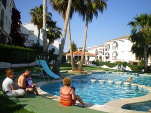 Acogedor apartamento con jardín en Peñíscola