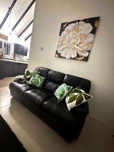 Serene Family-friendly Home With Pool & Gym