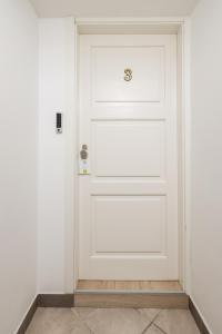 Delta Room 3