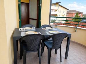 Private Parking & Malpensa in 15min - Salici House
