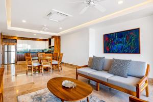 Blue Horizon 103 | 2BR2BA Puerto Vallarta Ocean View, Pool & Gym