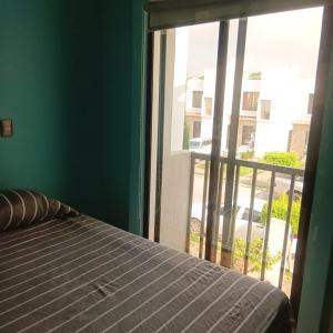 Casa completa ideal para empresas o familias grandes, zona Residencial Privada seguridad las 24hrs