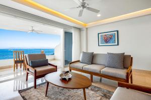 Blue Horizon 203 | 1BR, Puerto Vallarta Ocean View