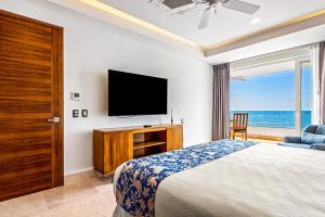 Blue Horizon 204 | 1BR1BA Puerto Vallarta | Ocean View, Pool, Gym