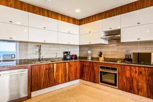 Blue Horizon 204 | 1BR1BA Puerto Vallarta | Ocean View, Pool, Gym