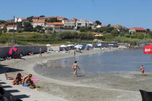 Apartments with parking space Lumbarda, Korcula - 27912