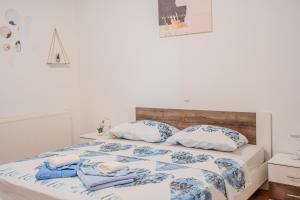 Apartments with parking space Lumbarda, Korcula - 27912
