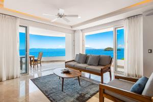 Blue Horizon 601 | 1BR2BA Puerto Vallarta | Ocean Views, Pool, Gym