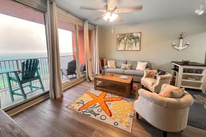 Beachfront retreat with pool hot tub gym & seasonal beach chairs & umbrella