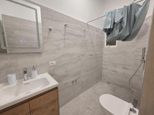 Himara City 10 - Central, Beach Access