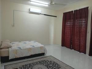 A&Z Homestay Kangar with 4 Bedroom Aircond 3 Bathroom