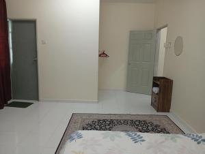 A&Z Homestay Kangar with 4 Bedroom Aircond 3 Bathroom