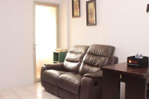 Homey and Comfort Living 2BR at Mediterania Palace Apartment By Travelio