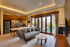Quiet 3BR Pool Escape Villa Eugene Nusa Dua