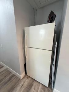 Private Luxury Apartment Near IKEA, Gated Parking