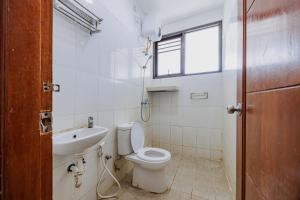 RedDoorz Premium near Stasiun Lenteng Agung