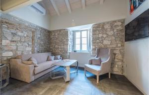 1 Bedroom Lovely Apartment In Zadar