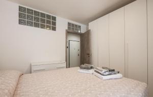 Cozy Apartment In Carro With Wifi