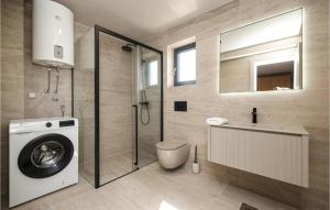 1 Bedroom Cozy Apartment In Preko