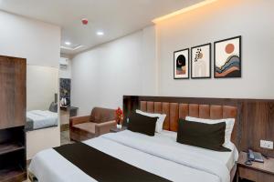 OYO Townhouse Oak Fazalganj Formerly RR Grand