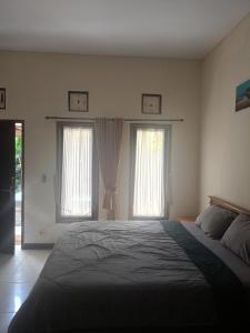 Karana residen batu bolong