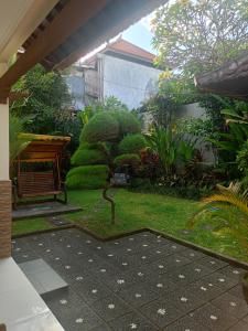Karana residen batu bolong