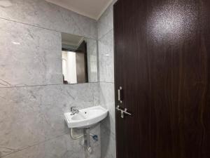 Hotel Dwarka Executive