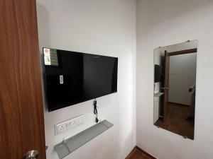 Hotel Dwarka Executive