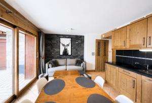 Chalet Adele - Appartement 4 personnes situé en bord de piste St Martin de Belleville MAE-5684